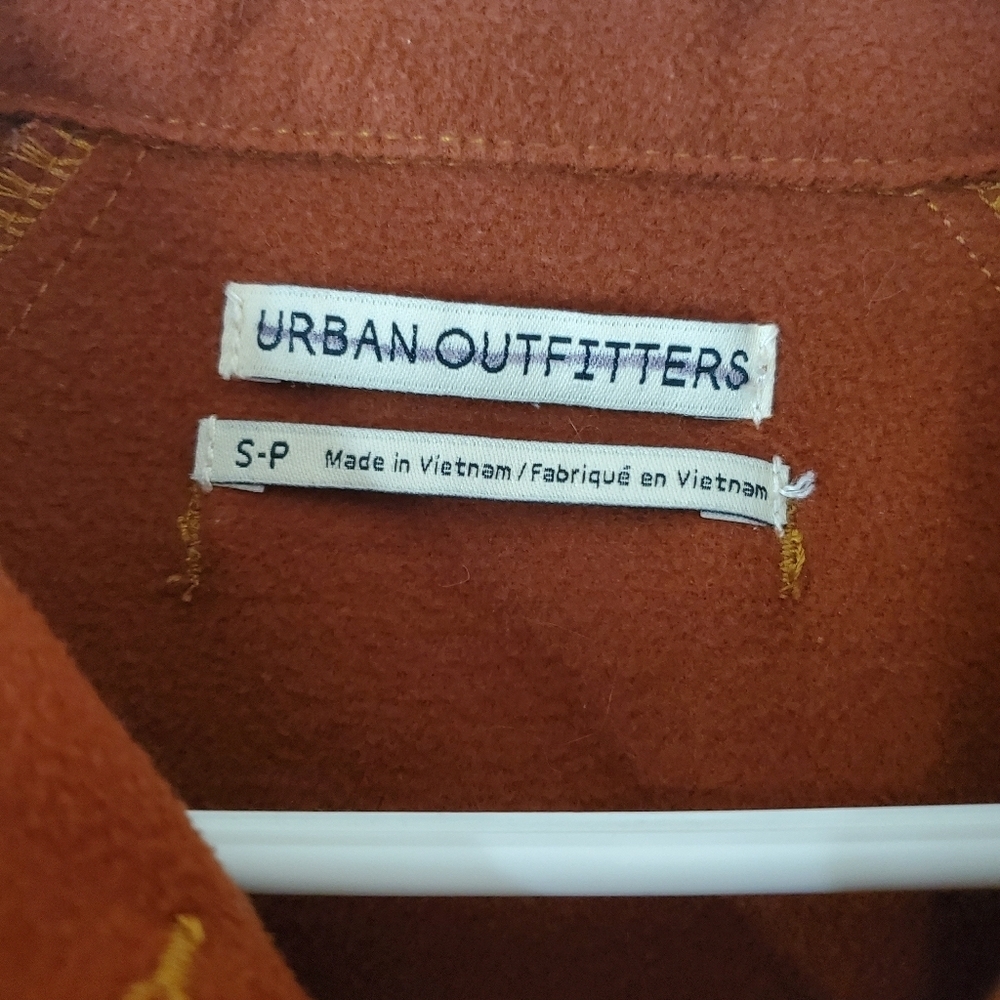 Urban Outfitters Oversized Fleece Shacket Size Small Rust Large Pockets - Picture 7 of 13